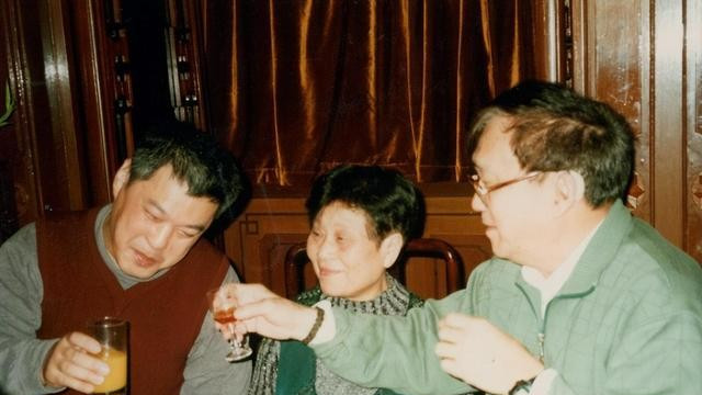 谢晋比黄连还苦的一生！4个子女3个傻，唯一正常的孩子也患癌离世