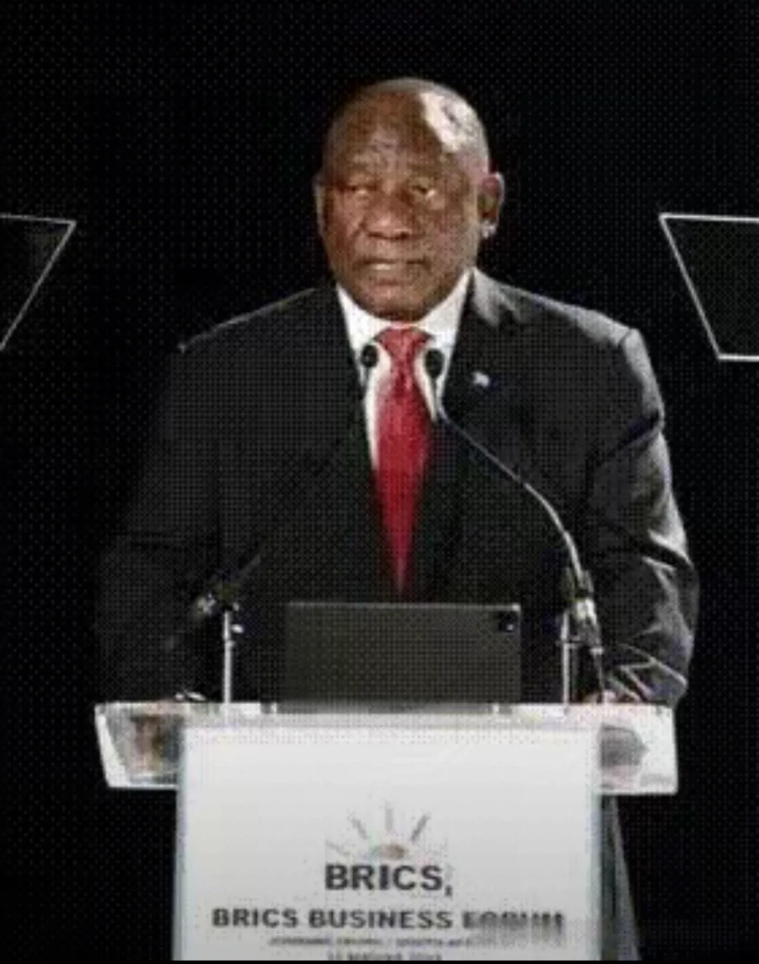 紧急新闻！南非经过投票决定终止与以色列的外交关系，并将关闭大使馆，驱逐以色列大使