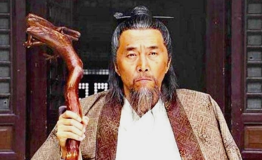 刘伯温病逝，丞相胡惟庸代表朱元璋前来吊丧。然而出人意料的是，吊丧竟只是个幌子，胡