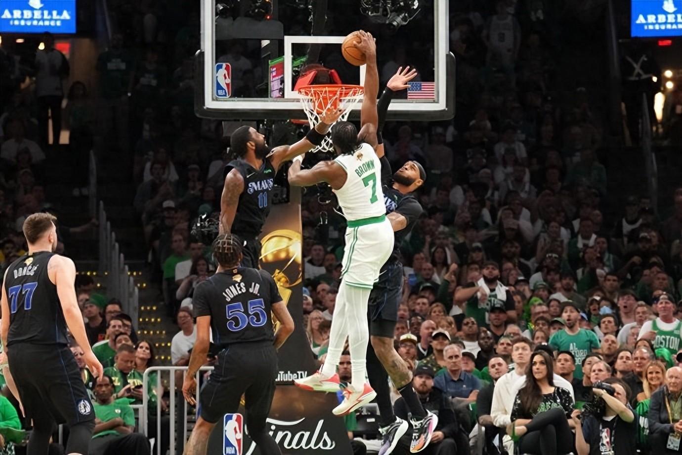 NBA总决赛G1，独行侠89-107不敌凯尔特人，不得不说的几个点！

1.东契