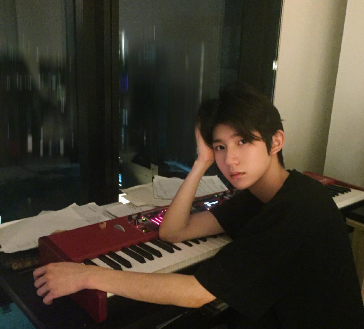 每天认识一个明星——王源