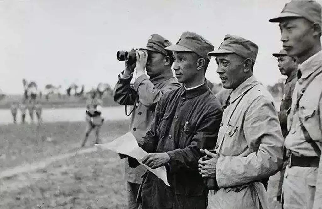 孟良崮战役，华野真是五打一吗？三个角度来瞅一瞅：
首先，主战场。说华野5个纵队围