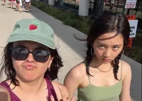 钟丽缇小女考拉和后爸再录“爸爸去哪儿”，低胸装出镜遗传好身材（钟丽缇和考拉参加的综艺节目）-第22张图片-九妖电影