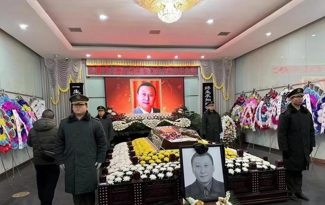 刘兰芳爱子突然去世，年仅55岁，死亡当天母亲照常表演，画面流出（刘兰芳夫妻）-第6张图片-九妖电影