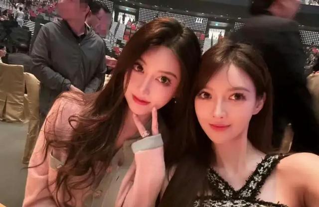 黄晓明携女友湾区晚宴，现场为她引见成龙王力宏，甜蜜互动秀恩爱（黄晓明公开过的女友）-第3张图片-九妖电影