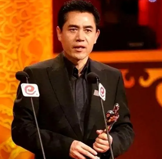 善恶终有报!66岁“消失”了的陈宝国,是娱乐圈的悲哀与损失(演员陈宝国现状)-第2张图片-九妖电影 善恶终有报!66岁“消失”了的陈宝国,是娱乐圈的悲哀与损失(演员陈宝国现状)-第2张图片-九妖电影
