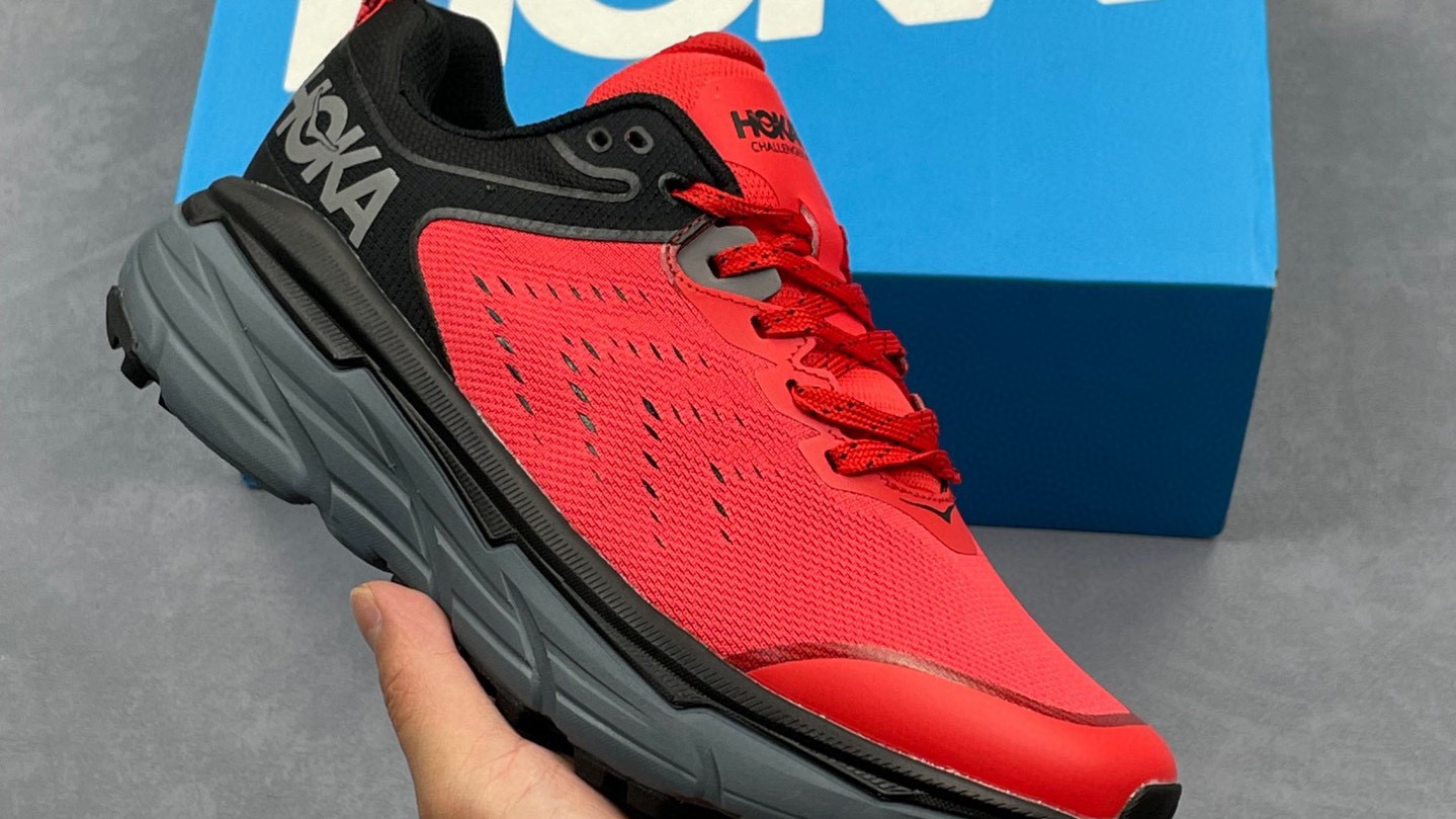 HOKA ONE ONE Challenger ATR6挑战者全地形6减震平衡越野跑鞋