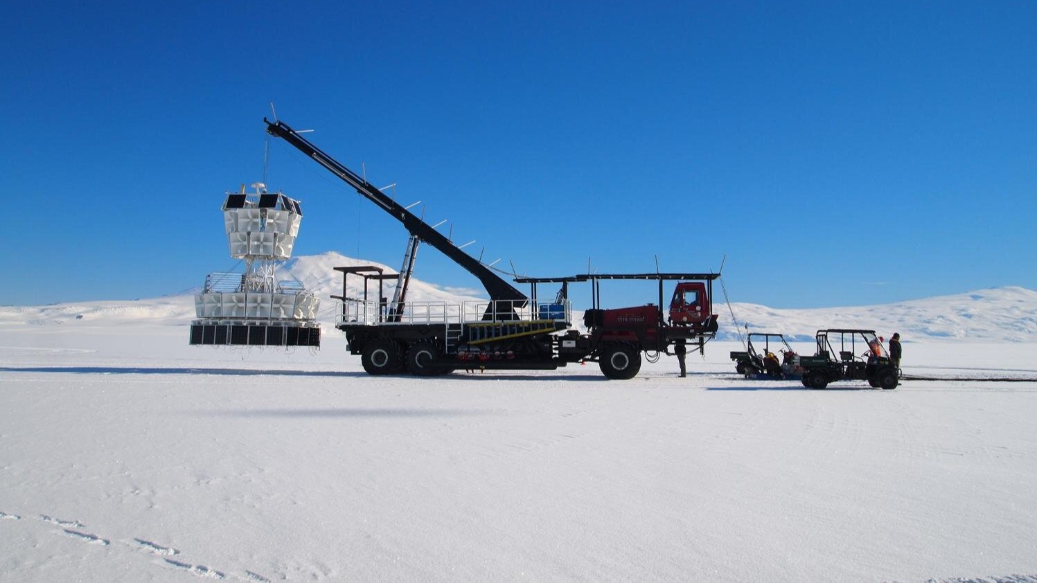 南极冰层下发现神秘信号，或挑战现有物理定律