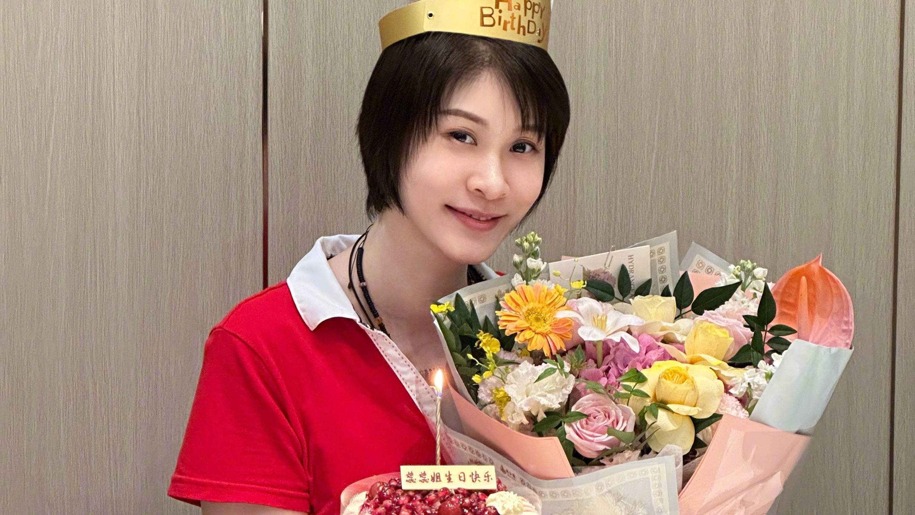 赵蕊蕊晒庆生照！44岁似少女，至今坚持不婚，坦言身体曾出问题