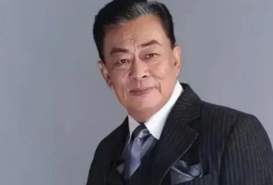 1984年，王诗槐离婚后，和有智力残疾的儿子相依为命，一天朋友告诉他一个消息:“