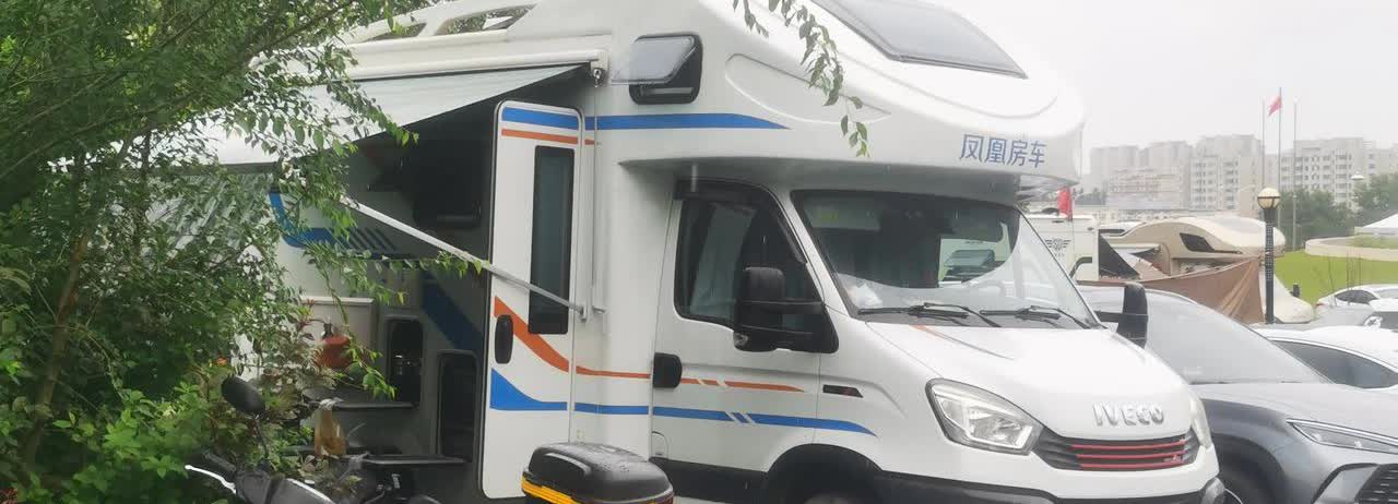 房车中哪些车型更容易得到车友的喜爱？
   我在内蒙乌兰察布避暑露营生活有近两