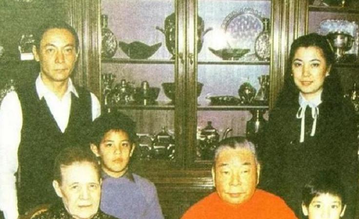 蒋孝勇生前，嘱咐妻子两件事，方智怡接过话：我做不完，还有儿子
“1996年1月1