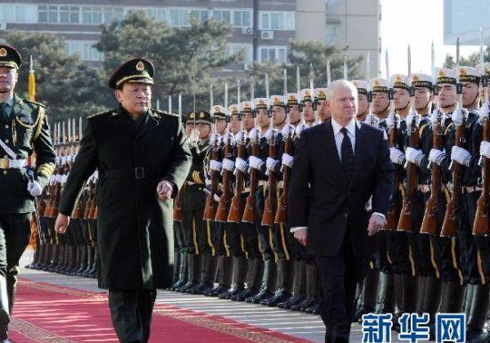 2011年1月9日，美国国防部长罗伯特·盖茨已于9日晚抵达北京，对中国进行为期三