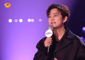 声鸣远扬的快乐是何炅给的！五旬打工人在线说实话，回应全网调侃，把音综开出小品既视