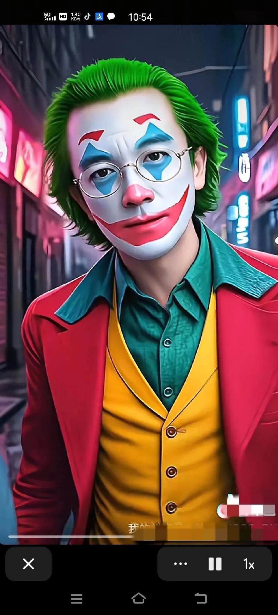 杨子觉得自己像个小丑，他说有一天小丑哭了！大家是否认为他还在搞笑！
杨子现在挺悲