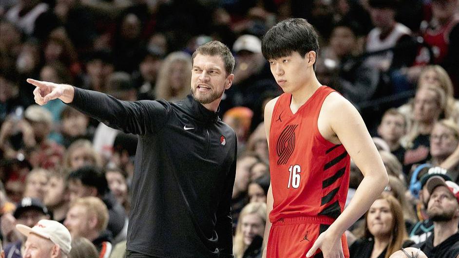 斯普利特盛赞杨翰森：他在拼节奏！新秀从喘气到领跑，付出终有回报