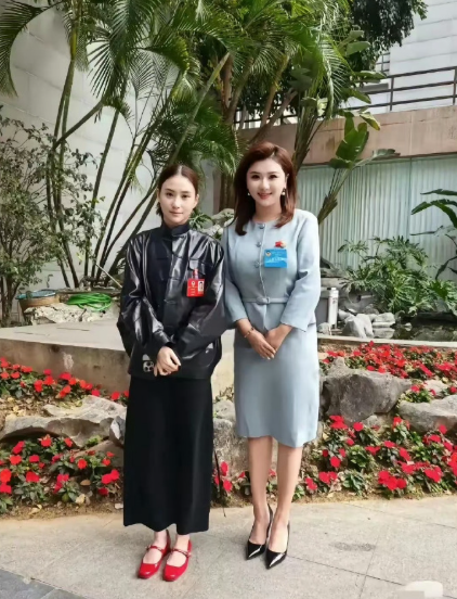 何超莲那么有钱，为啥不打生长激素？ ​​​