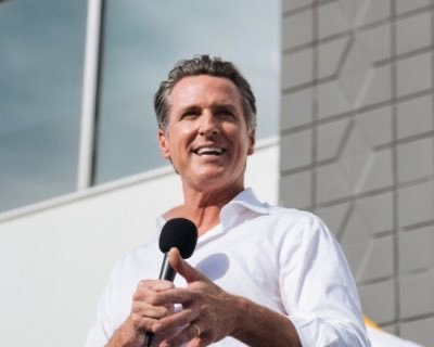 特朗普搞事 蓝州怒了











天呐！特朗普又出幺蛾子了！这次他直接