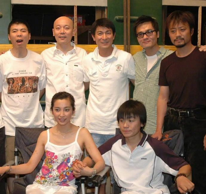 20年前的老照片，你能认出来几个人？ ​​​