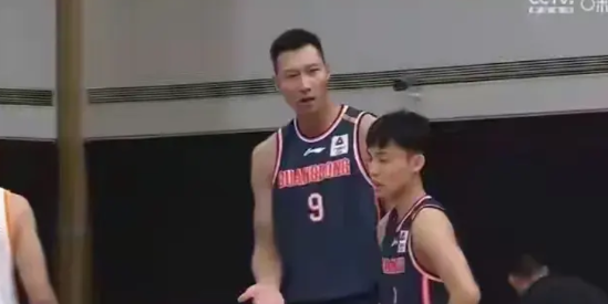 广东男篮这两年是真不太平啊！

   王朝刚刚没落，老大哥易建联退役了还被曝出大