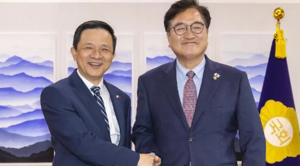 就在刚刚
韩国突然宣布了
9·3阅兵出席人选确认了，不是总统李在明，也不是外