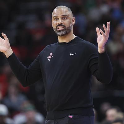 乌度卡背锅吧！

上五大，导致失误、篮板与防守全崩，那段时间直接把球队优势给败没