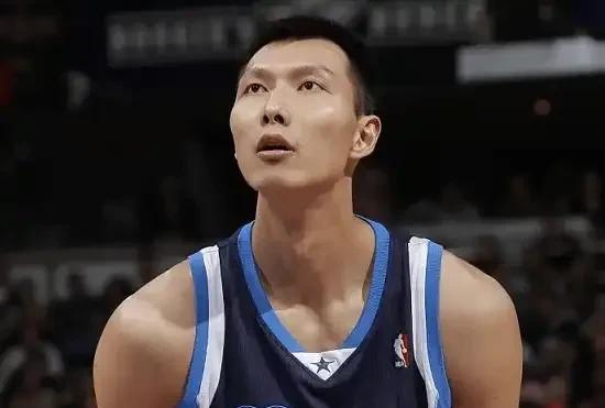 2012年的今天，易建联生涯最后一次在NBA正赛登场
5月4日消息，NBA官方带