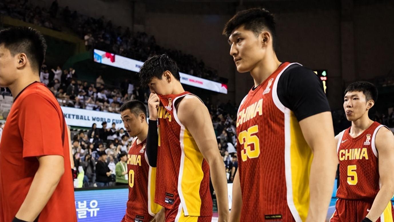 CBA最成功的二轮秀！新秀赛季就入选中国男篮，镀金卖个好价钱