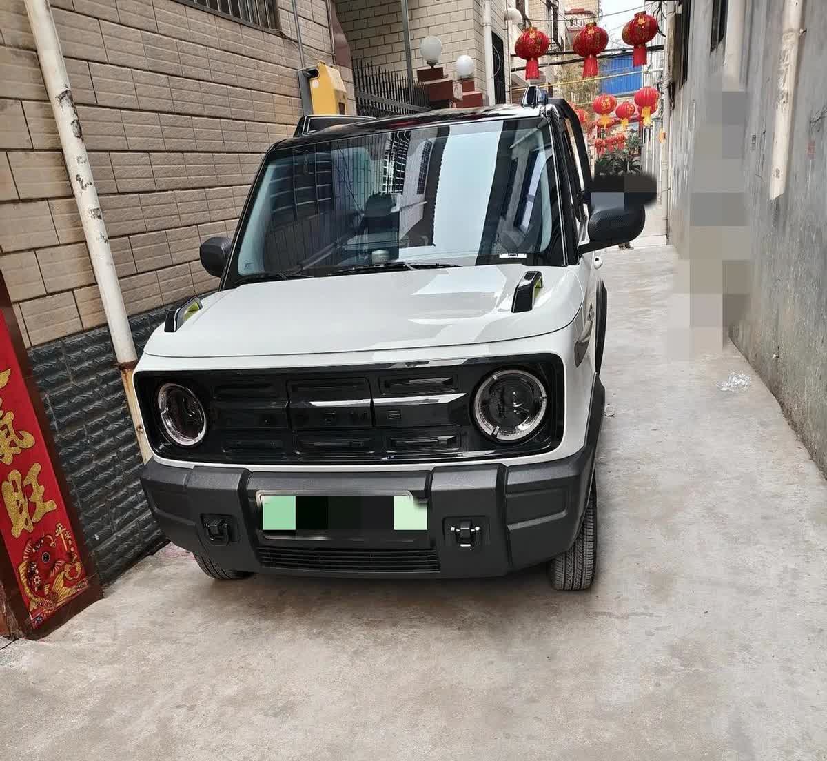 我想买一辆新能源车给我老爸代步用，但是我老爸说他不想开电车，我问他为啥，他说因为