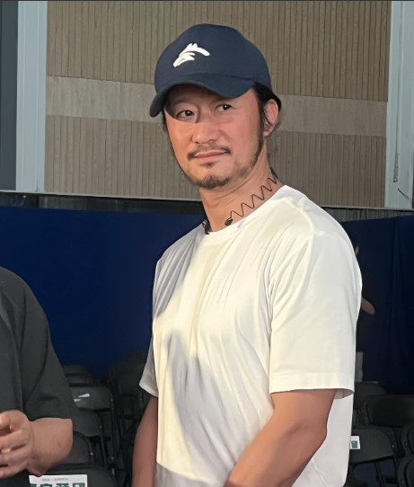 为什么吴京沦落到全网黑？
原因其实很简单，

早在几年前的采访中就已经暴露了真相