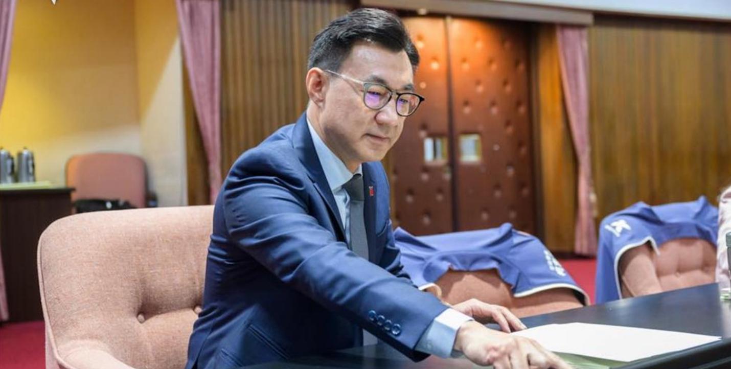 2028无煤中火表决通过！江启臣罕见现身投赞成票，真心话曝光。



“立法院”