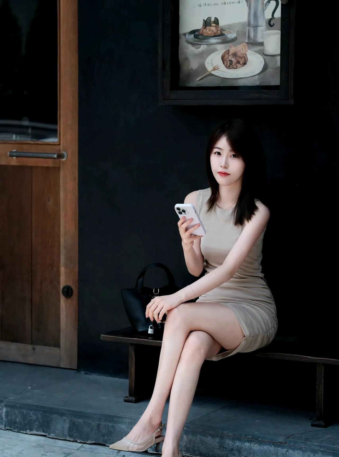 #为什么男的都爱看美女#