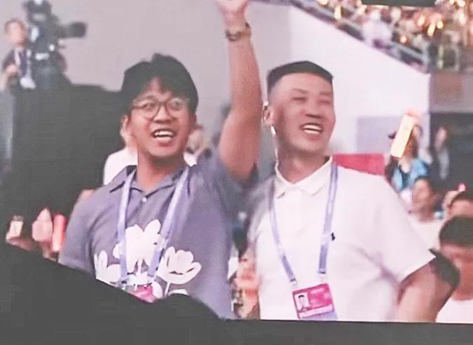岳云鹏演唱会最大笑点是两位小师弟去助阵，却被师哥岳云鹏训斥！
杨九郎、张九龄7月
