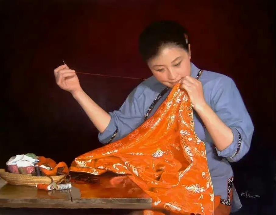 一个家的福气旺不旺，母亲是最关键的“源头”。
母亲就像家里的“根”，她往土壤里种