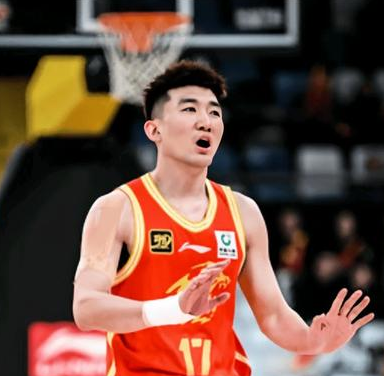 广厦男篮球员孙铭徽大概率会在球队对阵青岛G1比赛当中复出，据国内知名体育媒体透露