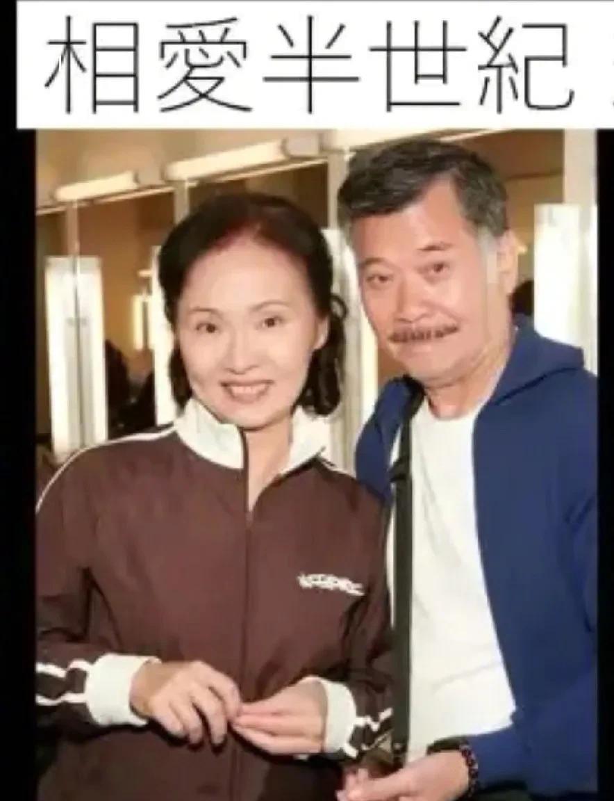 王晶发文谈武术导演唐佳
6月24日深夜，王晶在社交媒体发文，怀念武术导演唐佳。