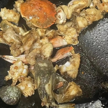还好发现的早不然这一户口本就麻烦了