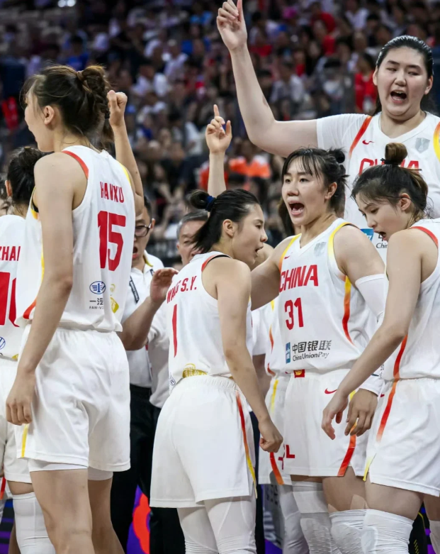 中国女篮输给日本，无缘家门口亚洲杯决赛

年轻后卫田中心首节便轰下21分；
日本