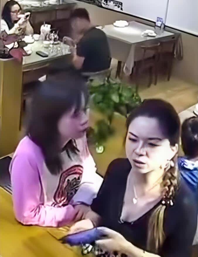 无理取闹！”云南丽江，女子在包间请客吃饭，包括小孩在内一共十二人，一共消费896