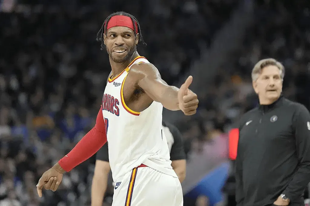 希尔德成为 NBA 历史上第二位在三支不同球队单赛季至少命中200+三分球的球员