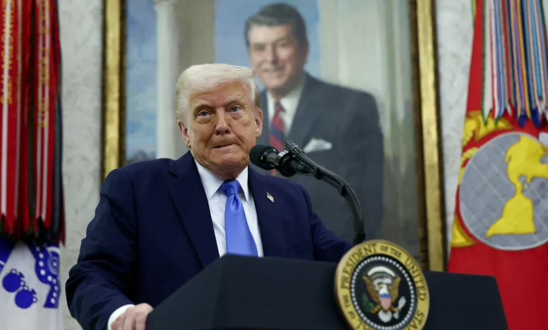 伊朗老大发狠话 美国白宫乱成麻











啥？伊朗老大哈梅内伊又放狠