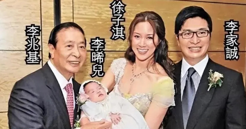徐子淇豪门地位稳不稳











惊！豪门巨变！千亿公公去世，儿媳徐子