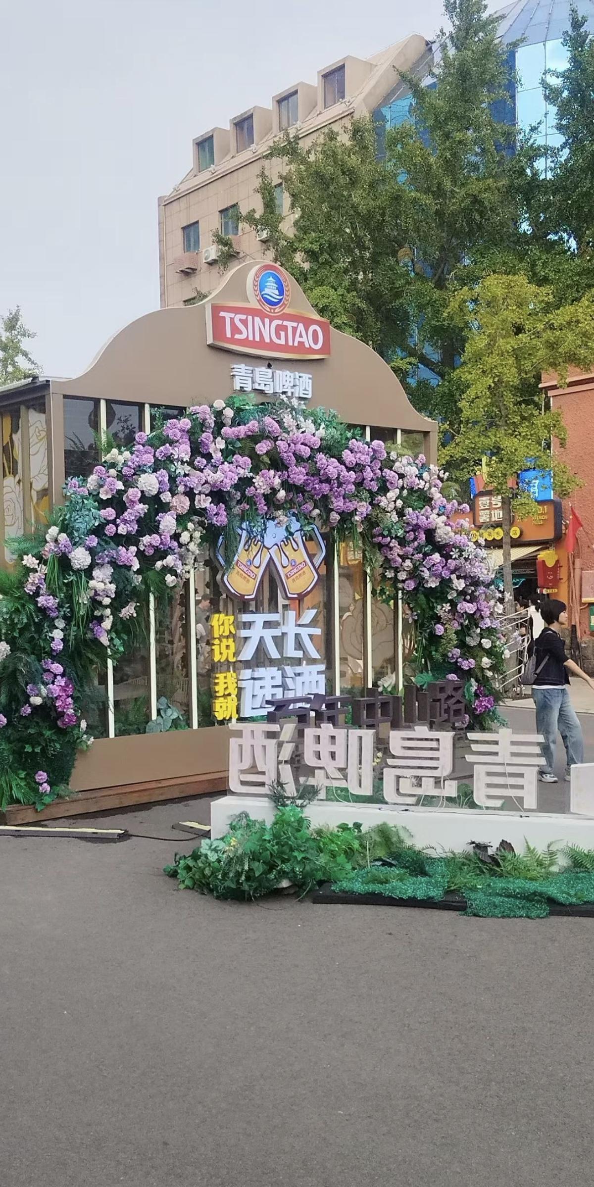扎心了！
     今晚十点，儿媳妇告诉我，大宝在外婆家不回来。
    问他你