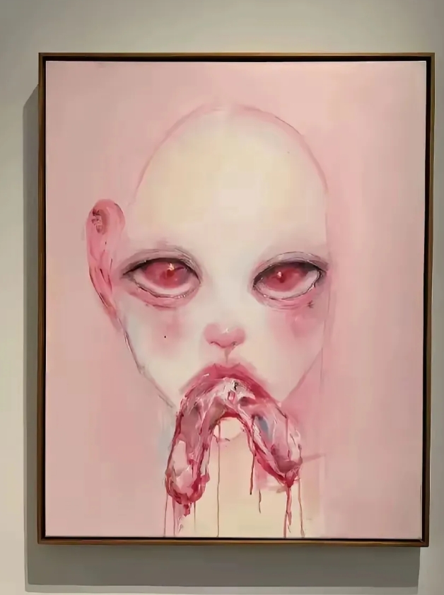 这几幅“鬼画”，就是许韶恩正在展出的画作，现场来了不少台北娱乐圈的名人，比如蔡康