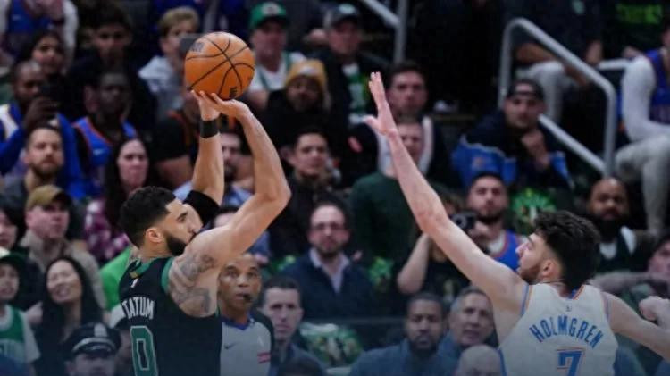 越来越难看的NBA！凯尔特人狂投三分63次，对抗运动变成排球赛