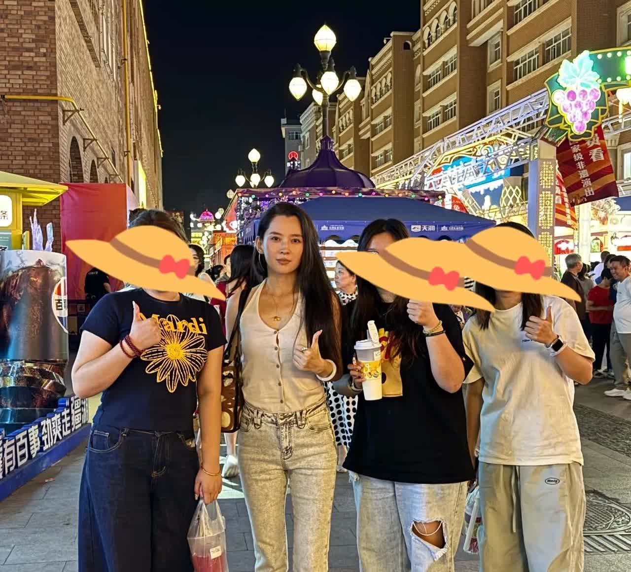 妈耶，网友偶遇汪峰女朋友森林北了，现实生活中长这样，比普通人好太多了，质疑汪峰，