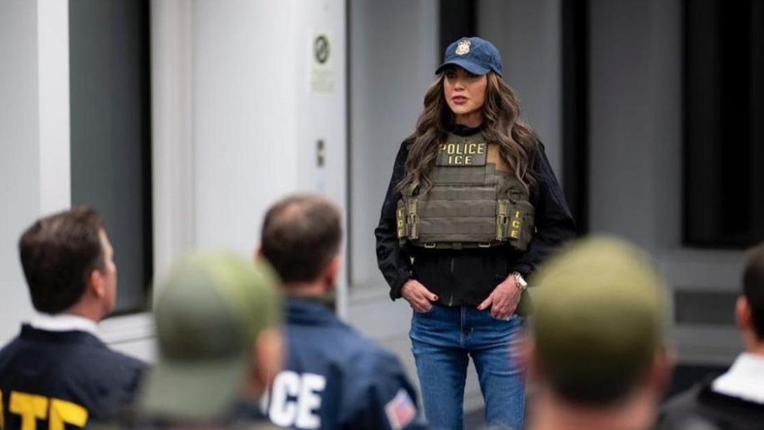 国土安全部长驾机突袭阿拉斯加 硬汉芭比争议再起