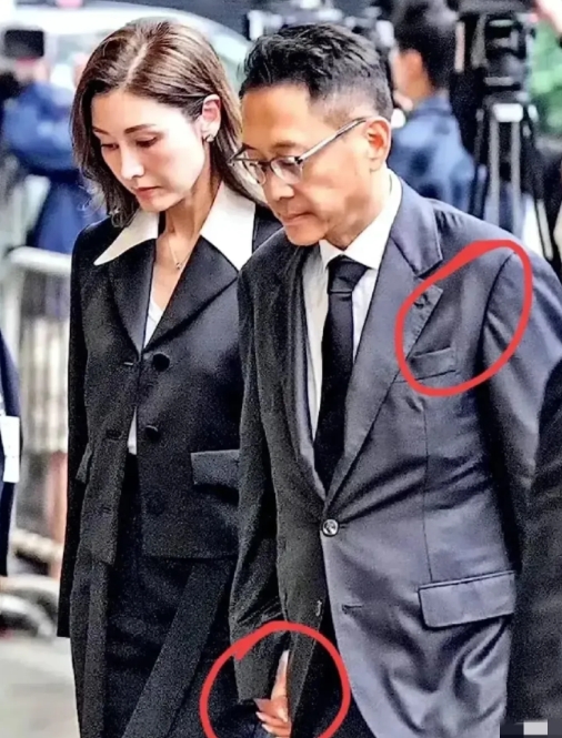 若不是李兆基这次葬礼，都不知有钱人生活竟如此奢侈。
看新闻才知道，他们参加葬礼的