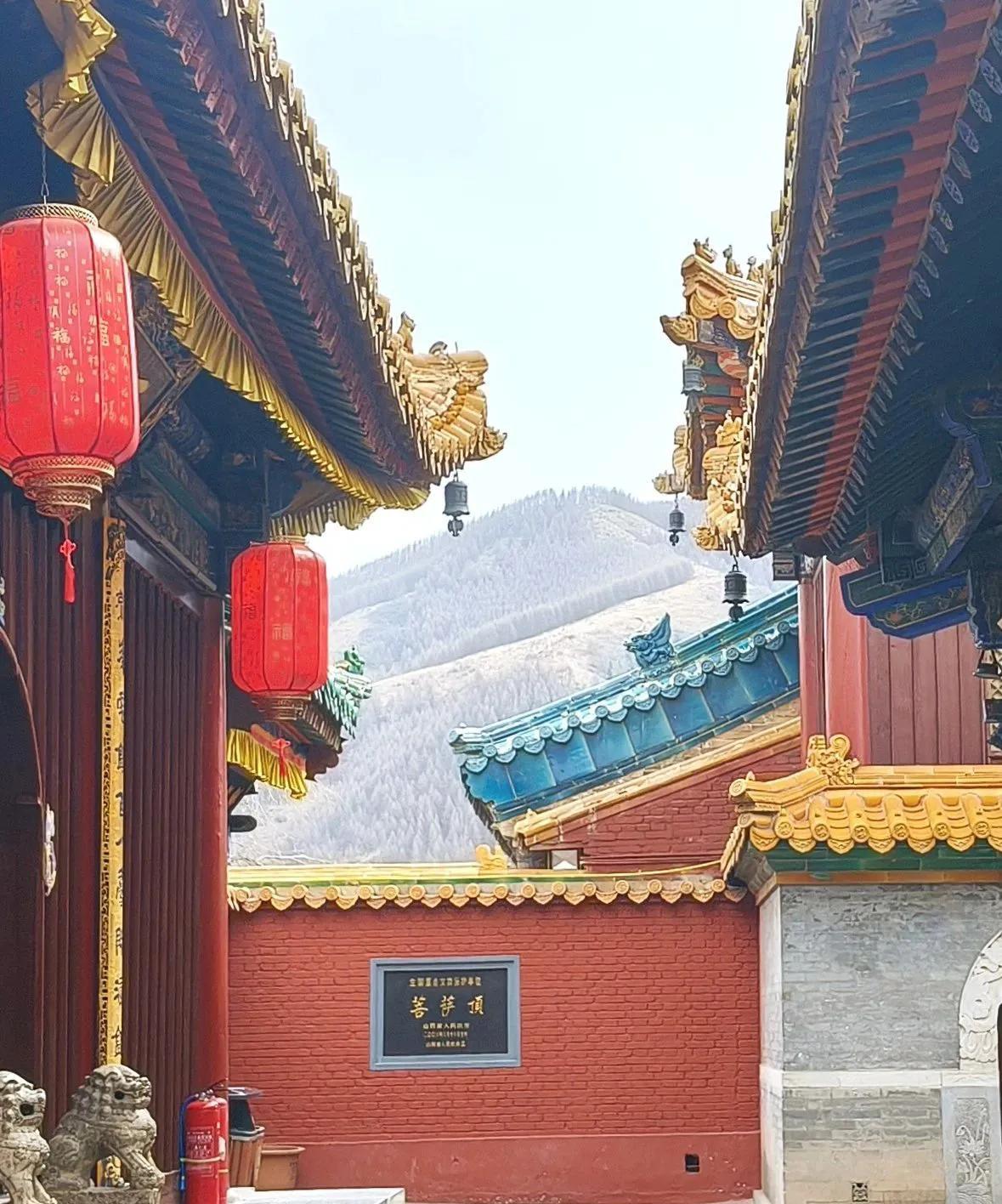 朋友拍摄的五台山的照片，他的视角真的好独特，看了他的这些照片，能治愈浮燥！能疗医