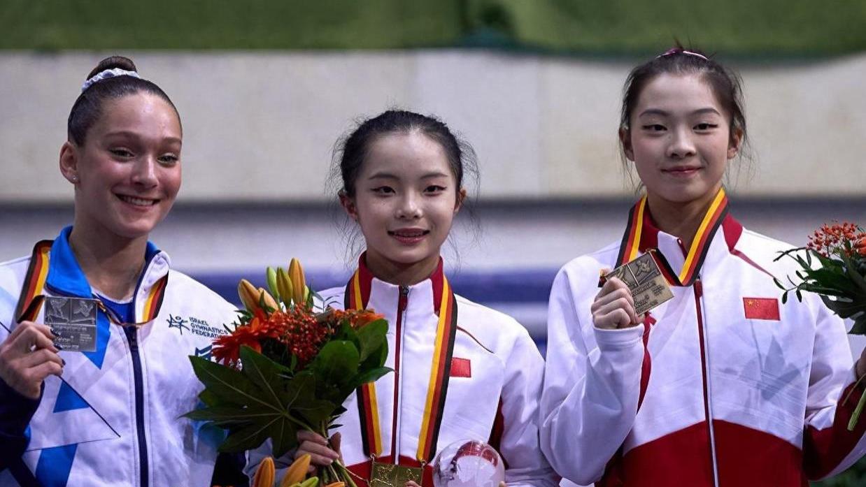 恭喜！17岁美少女自由操夺冠